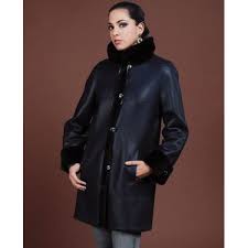 Choisir un manteau en peau lainée, c'est avoir le style pour passer un hiver chaud. Manteau Agneau Merinos Peau Lainee Femme Dulce Iphigenie Paris Orleansboutique Com