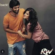 The handsome vijay deverakonda and the gorgeous rashmika mandanna have glammed up the 2018 superhit romantic drama geetha govindam. Rashmika Mandanna Und Vijay Devarakonda Rowdy Held Hd Wallpaper 697x698 Wallpapertip