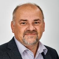 9 "Karl Engelhart" profiles