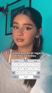 Un Oeil Sur Lecran Un Oeil Sur Le Clavier Taxi