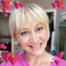 Just backstage, talkin' make up and Jesus with Jo Dee Messina 💄🤠🙌🏻 📸:  @austinsimmons