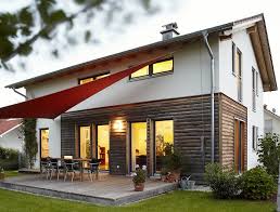 Hersteller Haas Fertighaus Mit Hohem Nutzwert Fassade Haus Holzverkleidung Haus Haus Verputzen
