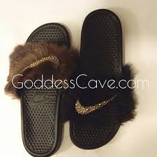 Black And Gold Nike Slides Faux Fur With Gold Or Silver Pearl Nike Swoosh Sole Options Are Black Or White All Other Custom Colors Will Cost More Plea Nike Slides Nike Slippers Shoes