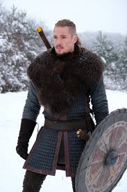 Apr 26, 2020 · spoiler alert: The Last Kingdom S Alexander Dreymon The True King Of The North