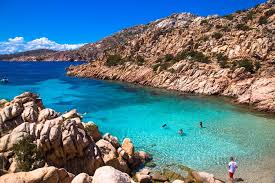 Embora o país compreenda a totalidade península e a maior. Sardenha Ira Multar Quem Roubar Conchas E Areias