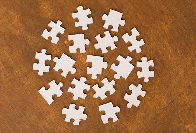Pieces Images - Free Download on Magnific (formerly Freepik)