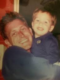 Hay amigos que ya no están pero que si están ! Un amigo es un regalo! Este  lo tengo desde los 7 años de edad y todavía lo quiero !