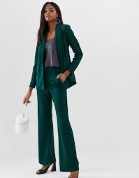Quel tailleur pantalon femme chic pour mariage choisir? Comment Choisir Sa Tenue De Mariage Femme En Pantalon Wedding Secret