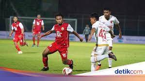 Persaingan kedua tim masih serba terbuka. Hasil Piala Menpora 2021 Psm Tundukkan Persija 2 0