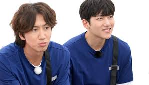 Lee kwang soo's heartbreaking speech 1 year ago and the promise of running man reunion.that's relief that i can wait to watch running man on every monday :(s. Korean Reality Variety Show Running Man Celebrates Tenth Anniversary