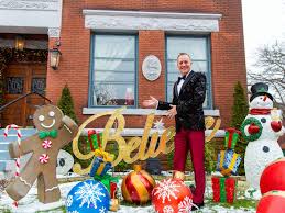 I'm sure a decoration of this scarecrow will add a. Hgtv Celebrates Holiday Decorating Obsession In Outrageous Holiday Houses Outrageous Holiday Houses Hgtv