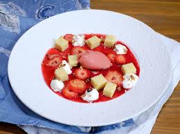 Dessert A La Bonnotte De Noirmoutier Et Aux Fraises Et Si C Etait Bon Pomme De Terre Primeur Alimentation Recette Pomme
