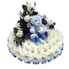You can look for the best funeral flowers near me, we will be available to serve you. Funeral Flowers Baby Boy Funeral Wreath