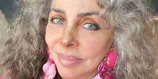 Verónica Castro usa oxígeno por problemas de salud; su hermano descarta  gravedad