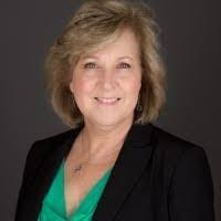 Trish Keyes's Instagram, Twitter & Facebook