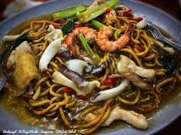 500gm mee kuning (celur 5 minit) 100gm ayam (bahagian dada; De Bayu Kiosk Resepi Mee Basah Semporna Facebook
