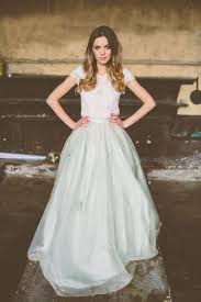 40 Totally Chic Wedding Dress Separate Ideas For Unique Brides Vestido De Novia De Dos Piezas Vestidos De Novia Vestidos De Noche