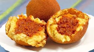 Bolas de patata rellena. ¡Una DELICIOSA receta rellena de CARNE!