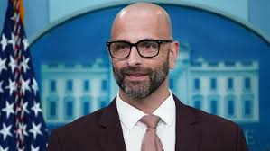 Marc dourcel.