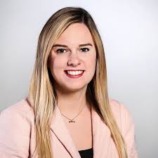 Kaitlin Lange's Instagram, Twitter & Facebook