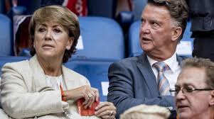 Maybe you would like to learn more about one of these? Wraakzuchtige Van Gaal Deed Alles Om Manu Dwars Te Zitten Heb Belgie Laten Lopen Sportnieuws