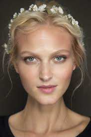 17 Bridesmaid Hairstyles That Will Have Your Girls Looking Great