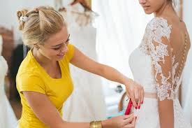 Eines der ersten wichtige dinge, die zukünftige bräute machen sollen ist brautkleider anprobieren. Brautkleid Kauf In Berlin Potsdam Und Brandenburg So Macht Brautkleid Shopping Spass