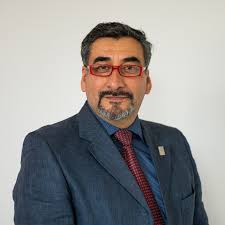 🔵🍄 Más de 500 especies de hongos pueden causar daño en el hombre y  animales. El doctor Víctor Silva, profesor titular y director de carrera  Tecnología Médica de la Universidad Santo Tomás