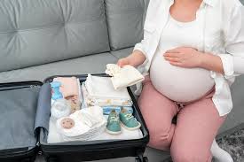 7 Ultimate Maternity Hospital Bag Checklist for Expecting Moms