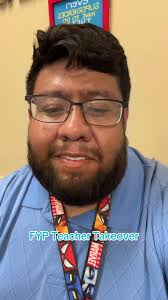 #teachers #teachersoftiktok #alonsotok #fypteachertakeover #fyptt  #mathteacher #sinaylife #teachertok #tiktokteacher #algebrateacher  #mathteacher #duallanguageteacher #latinoteacher