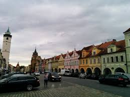 Domažlice ( ˈdomaʒlɪtsɛipa, německy taus, latinsky tusta) je město v plzeňském kraji a tradiční centrum chodska, 47 km jihozápadně od plzně a 10 km od německých hranic na řece zubřina. Domazlice Twitter Search