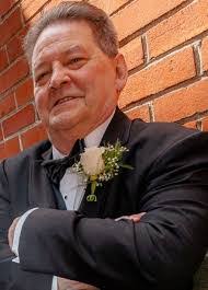 Richard Magnan's Instagram, Twitter & Facebook