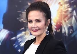 She also portrayed moira sullivan on the series smallville. Lynda Carter Wonder Woman Cameraman Drilled A Hole In Dressing Room Indiewire