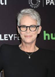 The sharp, witty actress who starred in such classics as halloween, the trading places and the fog, also happens to have one of the most recognizable heads of hair in hollywood.jamie lee curtis' cropped, silver locks give her an energetic and fresh look that translates well for many hair textures. How Jamie Lee Curtis Rocks The Magic Of Short Hair For Women Over 50 Sixty And Me