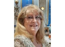 Deborah Gillingham's Instagram, Twitter & Facebook