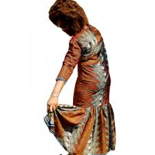 Get robes loungewear delivered to your door. Longue Robe En Pagne Africain Manche Longue Avec Du Tissus Rouge Devant Et Des Perles Taille L