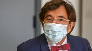 Belgian prime minister elio di rupo shakes hands with u.s. Devant La Commission Speciale Du Parlement Wallon Elio Di Rupo Salue L Action De Sophie Wilmes Le Soir