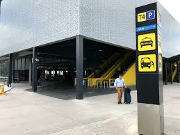 Melbourne tullamarine airport consists of three terminals (t1, t2 and t3) housed in the same building, and a separate fourth terminal (t4) within walking distance of the main complex. Guide To Melbourne Airport Terminal 4 Jetstar