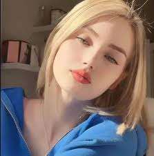 keep staring, i dare u 😏