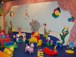 Circus Mural Child Day Care Burbank Los Angeles Mural Idea Kids Room Murals Kids Daycare Kids Zone