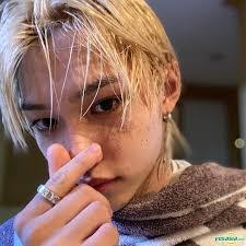 Felix Ring's Instagram, Twitter & Facebook