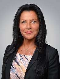 Lori Valeri's Instagram, Twitter & Facebook