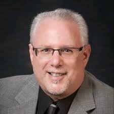 I wanted to wait until today as it has officially been 1 month since  graduating from the University of Tampa. UTampa has brought me so many new  great people, friends, connections and