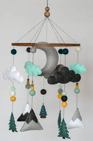 woodland nursery felt mobile mountain nursery felt moon woodland mobile nursery decor cross mobiles en feutre lit bebe bois chambre bebe montagne