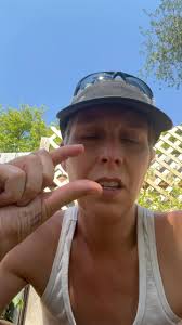 Help ! What’s wrong with it??? I’m in zone 6b. I have a drip irrigation set  up. It’s very hot and dry here. It gets water 3x/day for 8 mins. I have  been using jacks tomato feed