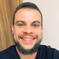 100+ perfis com “Daniel Loureiro”