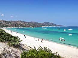 The beach clubs are separated by public stretches of beach. Saint Tropez Seine Strande Beaches Plage Collect Memories Not Things