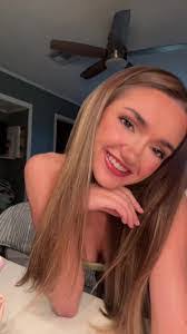 Suzanne Guidry's Instagram, Twitter & Facebook