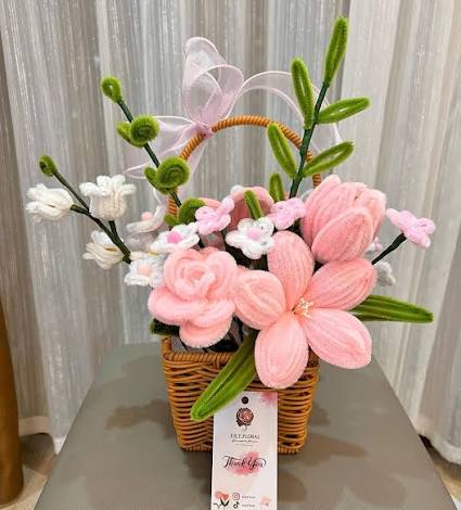 Hoa kẽm nhung 🌸 | Giỏ mây full 2 mặt Giỏ này đảm bảo siu cứng cáp và sang  xịn nha cả nhà 😍 #handmade #diy #hoakemnhung #love #quatang #flowers |  Instagram
