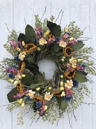 So that not only you but also the guests coming in can have the spirit of the fresh flowery smells. 24 Best Summer Wreaths 2020 Summer Wreath Ideas For Front Doors
